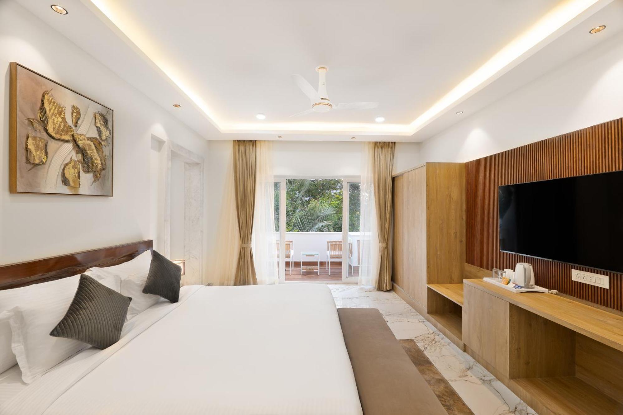 White Wharf Beach Resort Morjim Goa 외부 사진