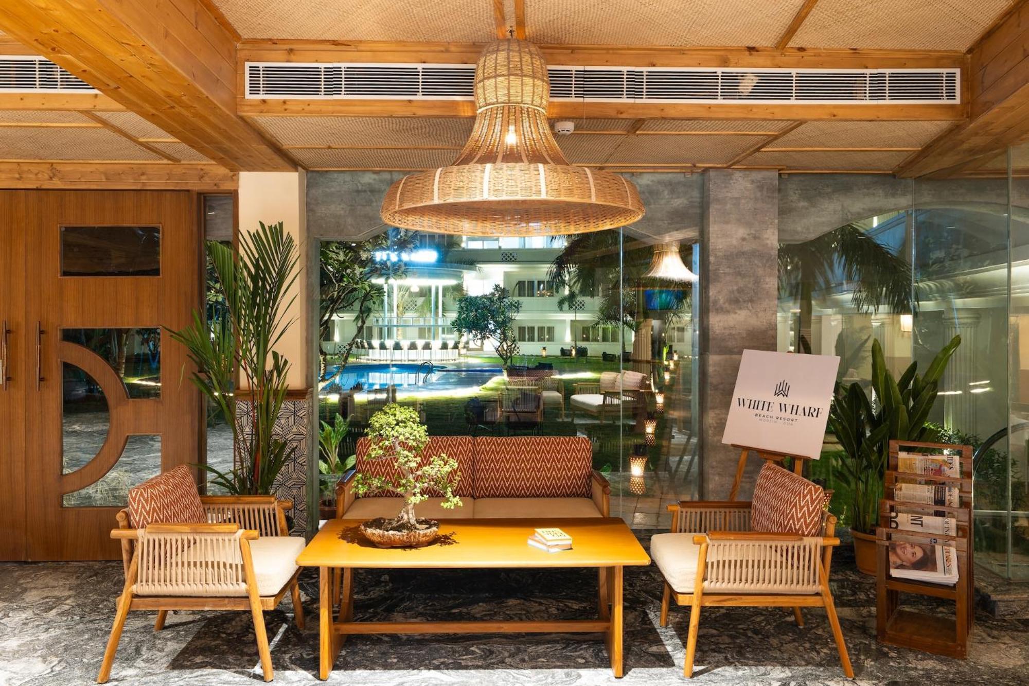 White Wharf Beach Resort Morjim Goa 외부 사진