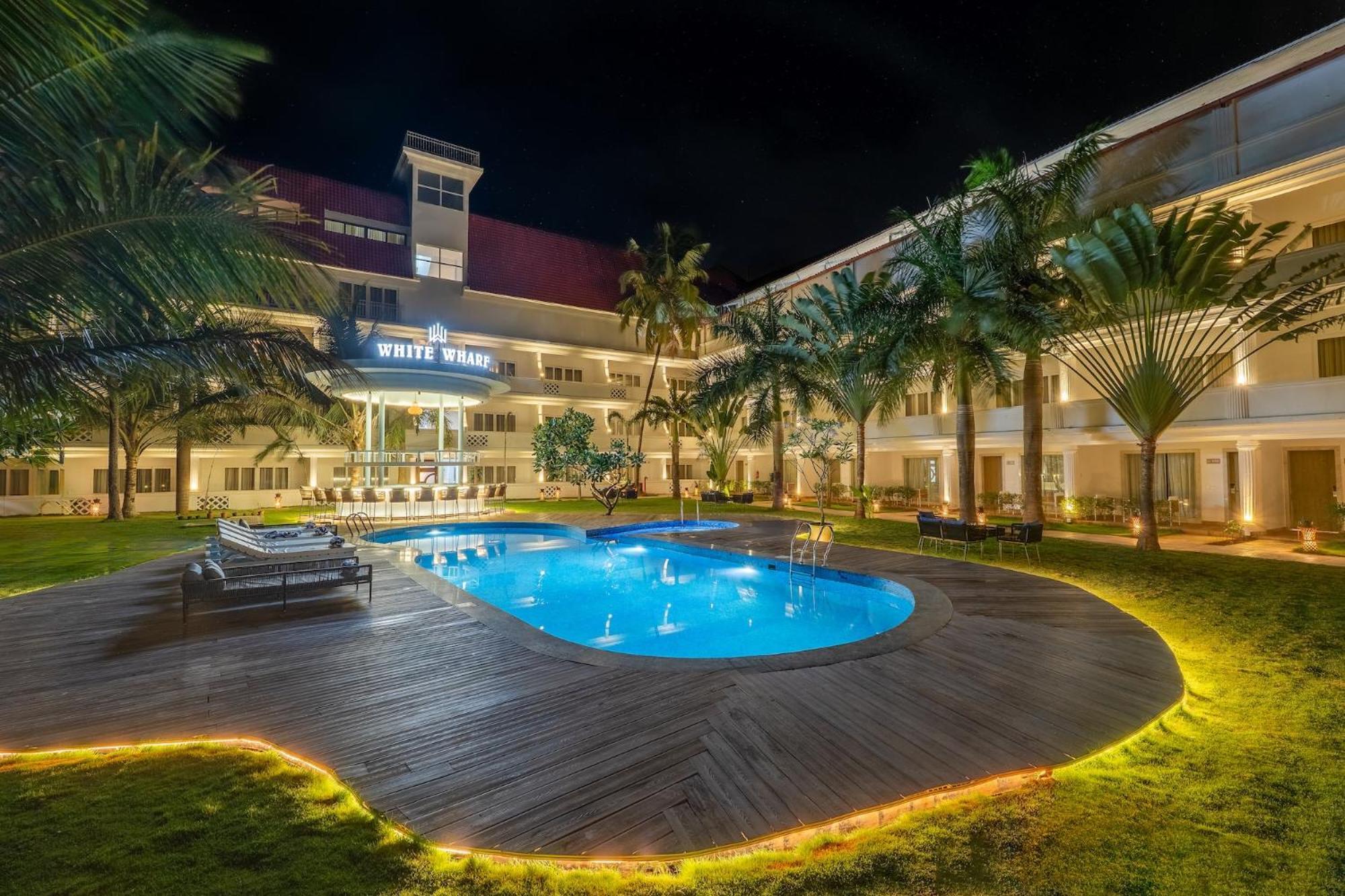 White Wharf Beach Resort Morjim Goa 외부 사진